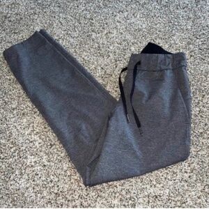 Lululemon On the Fly pants size 6